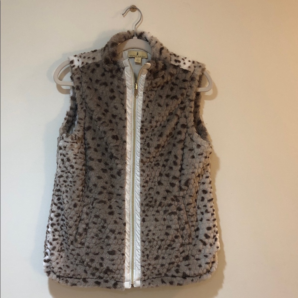 Sport Haley Leopard Print Brown and White Vest